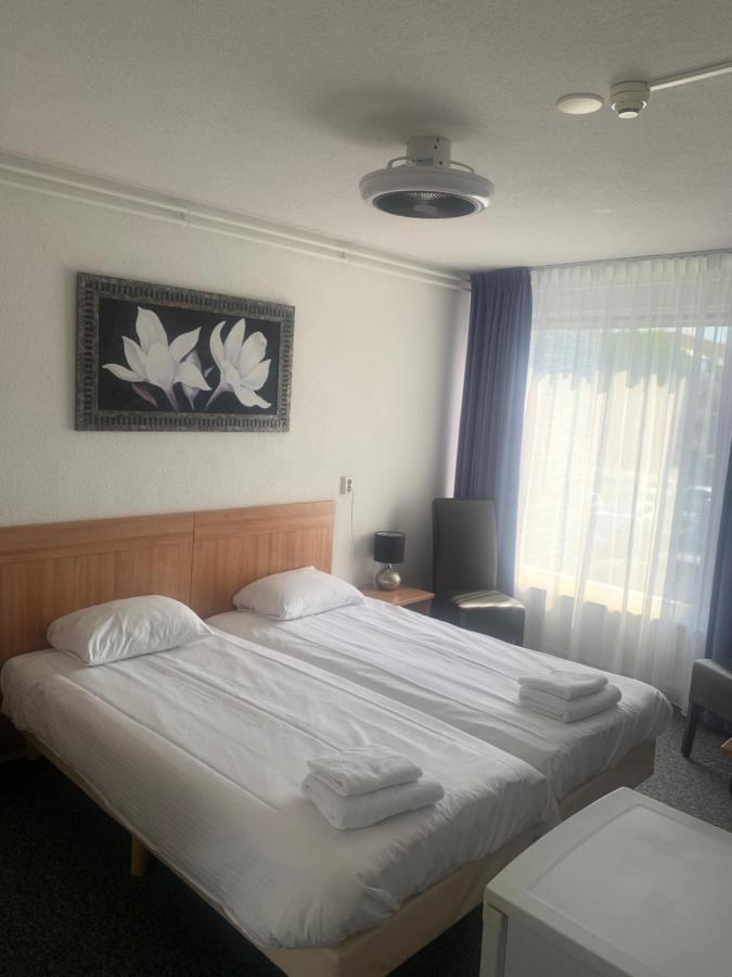 Hotel Flevo 泽沃德 外观 照片